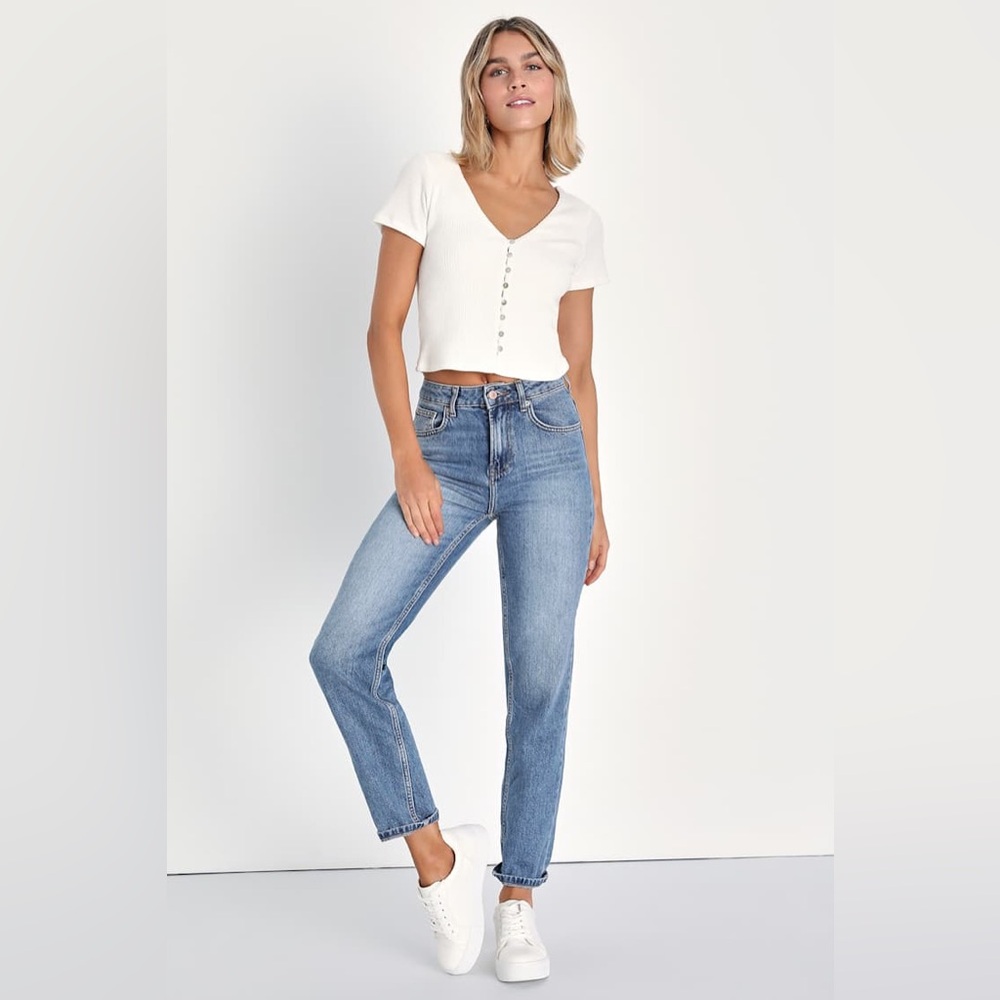 NWOT‎ Lulu’s My Everyday Best Ivory Ribbed Button Front Top $35 Medium